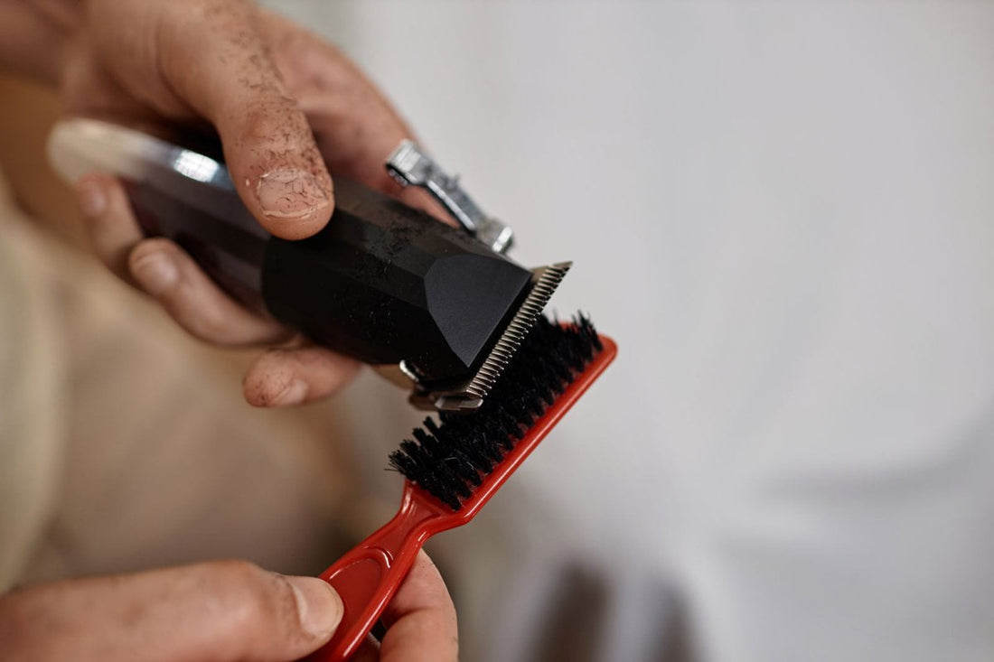 7 Everyday Habits That Damage Your Clippers & How to Prevent Them - Kade Hair