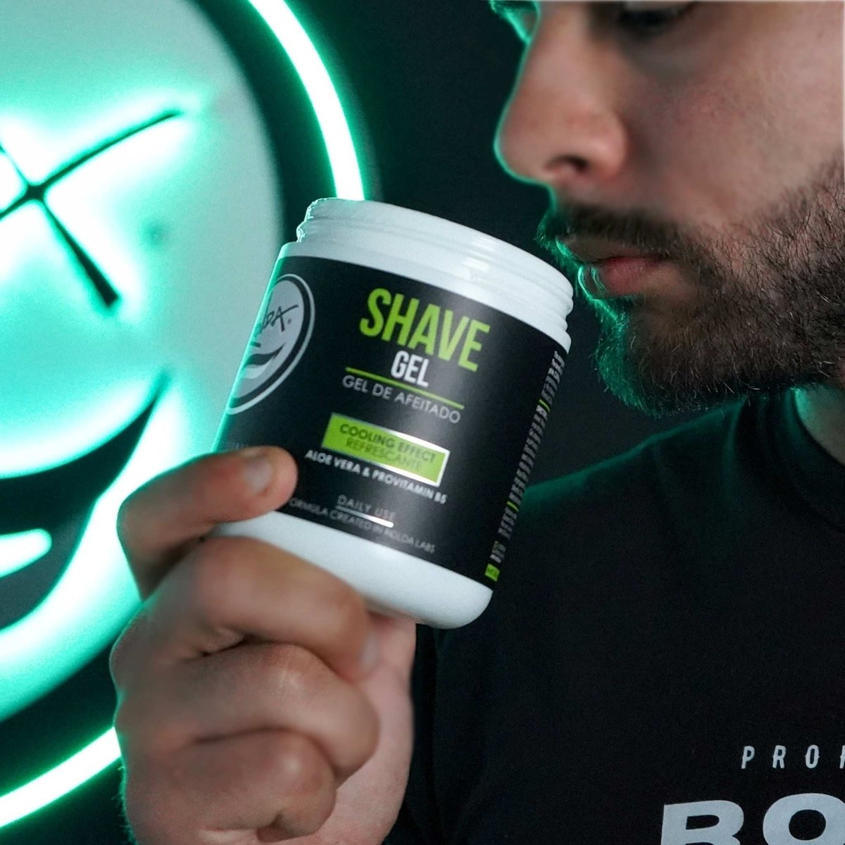 Rolda Shave Gel Cooling Effect w/ Aloe Vera & Provitamin B5 (17.63oz/500g) - Kade Hair